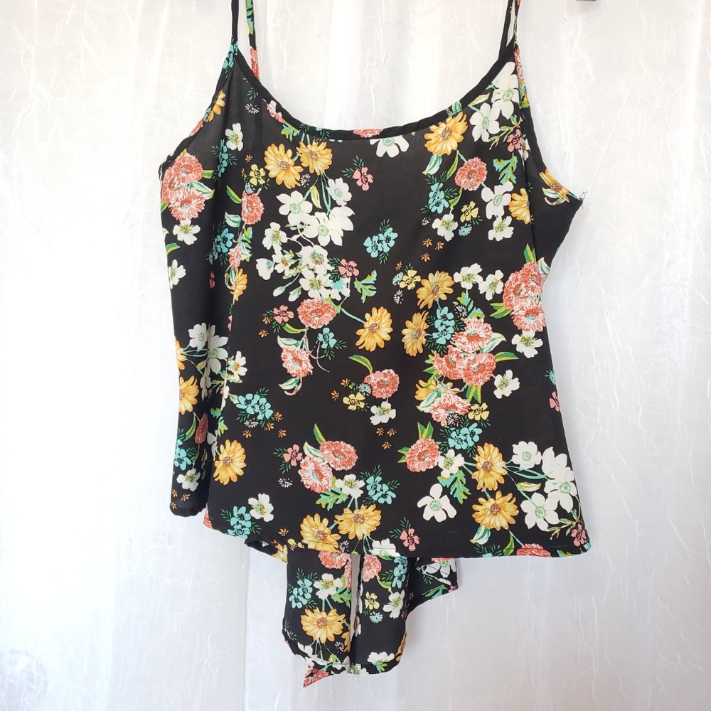 Floral Strappy Camisole/Tank